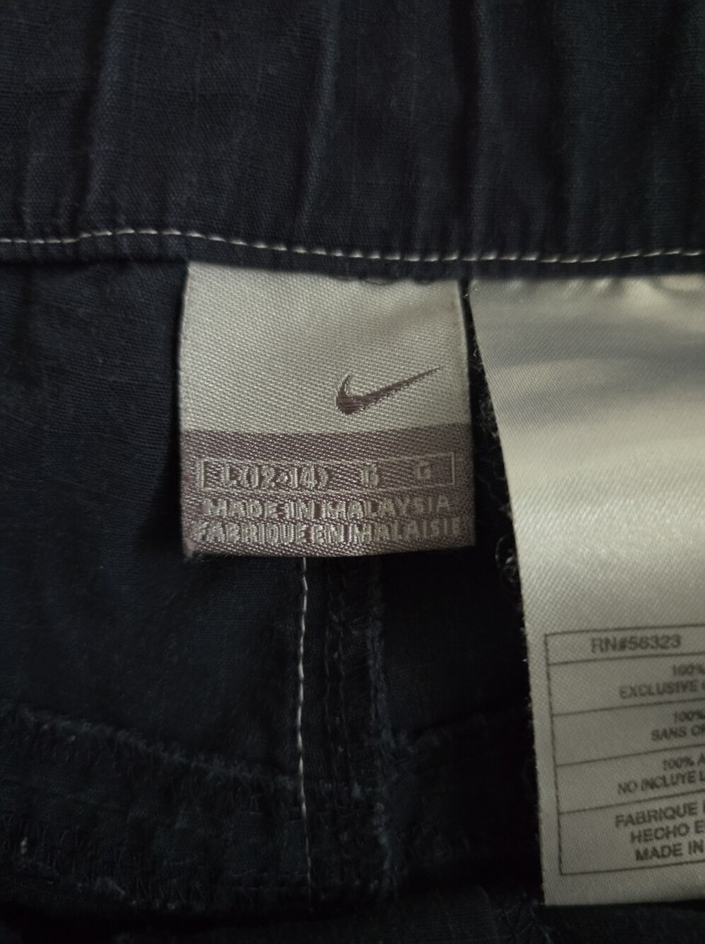 Navy Blue Nike Board Shorts with Contrast Stitching - Picture 4 of 4